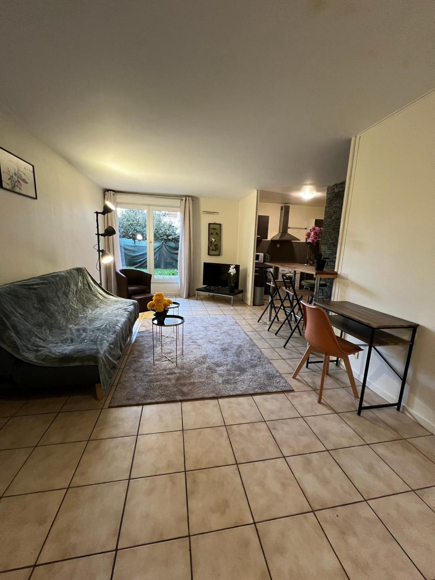 Appartement Pres Du Stade De France + Parking Gratuit แซงต์-เดอนี ภายนอก รูปภาพ